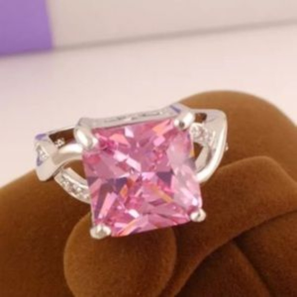 Sterling Silver 8 Ct Pink Sapphire Ring - Picture 4 of 4